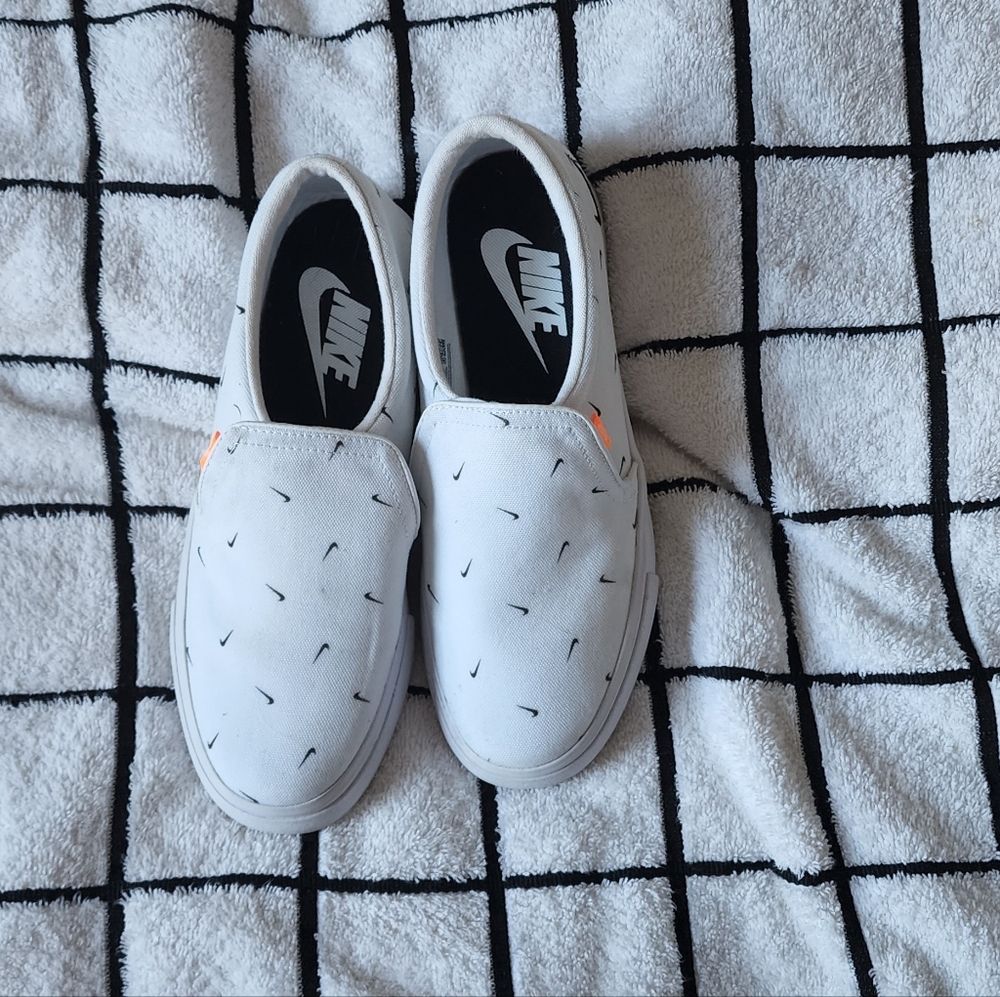 Nike Slides Sneakers White Size US 7.5 Womens